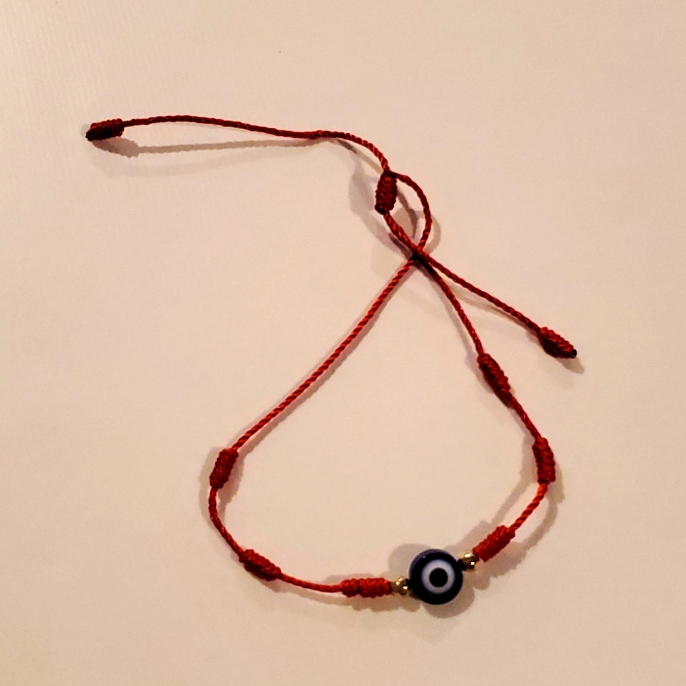 Evil eye bracelet with red string